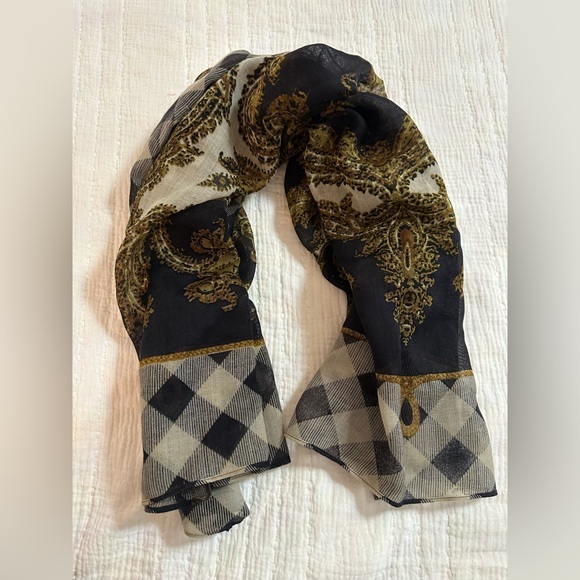 Ralph Lauren Accessories - Ralph Lauren Elegant Black and Gold Pattern
